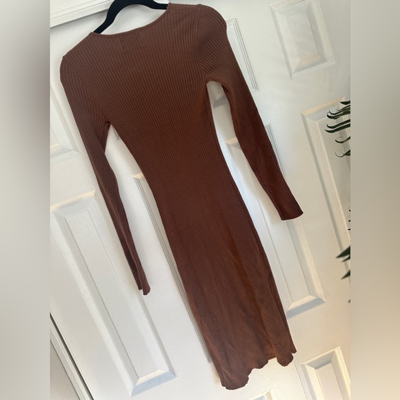 Brown midi sweater dress with slit and buttons NWT Pink Rose - Picture 3 of 3
